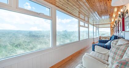 Foam Crest - sleeps 10 guests in 4 bedrooms