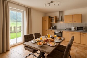 Panoramic Apartment | Dining