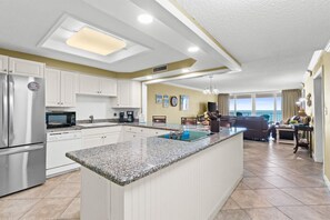 Fridge, microwave, oven, stovetop - 1043 Shoreline Towers Beachfront Condo Free Beach Setup (Destin)