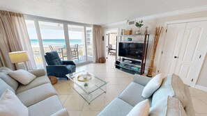 Smart TV - Aqua Waves of Destin. Amazing Beach with Free Beach Set Up! (Destin)