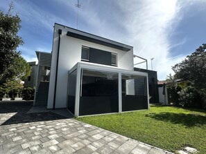 Villa, 2 Bedrooms, Balcony | Exterior - Modern Family Flat With a Terrace (San Michele al Tagliamento)