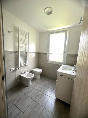 Villa, 2 Bedrooms, Balcony | Bathroom - Modern Family Flat With a Terrace (San Michele al Tagliamento)