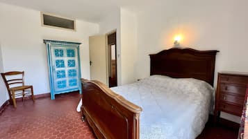 Strygejern/strygebræt, Wi-Fi, sengetøj