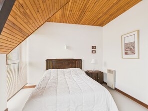 3 chambres, fer et planche à repasser, Wi-Fi gratuit