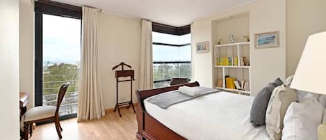 Desk, iron/ironing board, free WiFi, bed sheets