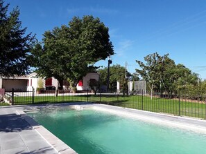 Pool - Family Villa LA BONBONNE EN PROVENCE 8-10 pers 5 bedrooms, swimming pool, quiet, Vaucluse (Travaillan)