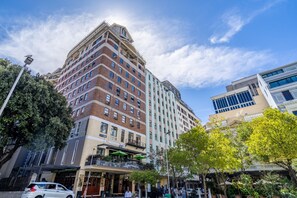 Exterior - City Center | Mountain Views | The Piazza (Cape Town)