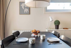 Dining - Comfort fully equipped | 10 mins from Paris (Neuilly-sur-Seine)