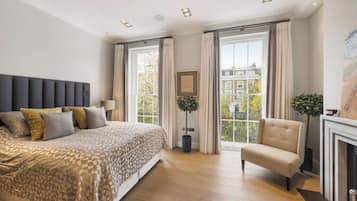 4 sovrum, värdeförvaringsskåp på rummet och strykjärn/strykbräda