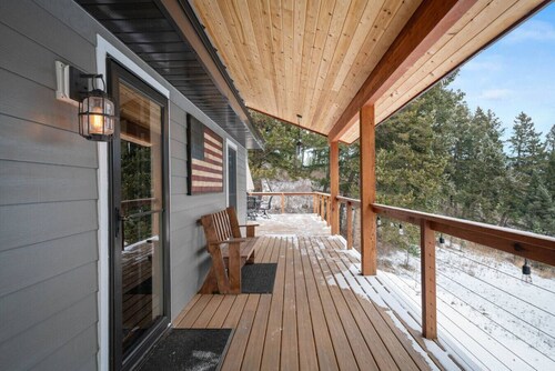 Colt Mountain Lodge.