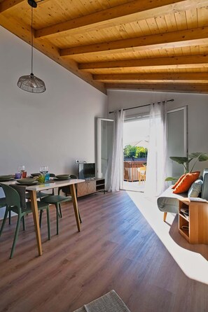 TV - Appartamento lavanda (San Stino di Livenza)