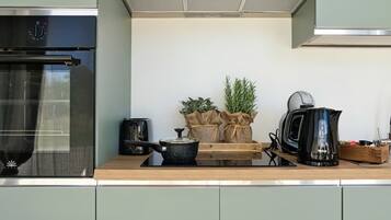 Kühlschrank, Ofen, Herdplatte, Geschirrspüler