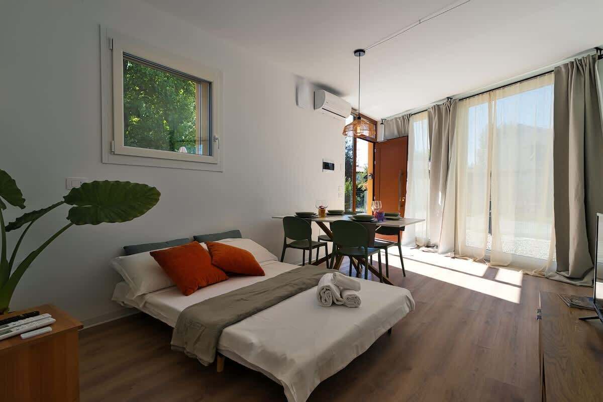 Bügeleisen/Bügelbrett, WLAN, Bettwäsche