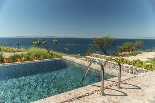 Luxury-Apartment, Meerblick | Terrasse/Patio