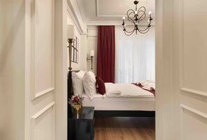1 bedroom, iron/ironing board, WiFi, bed sheets - Daphne Pera Lotus Room 1 Guest (Beyoglu)