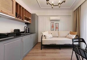 Interior - Daphne Pera ; Magnolia Aparts, City Center (Beyoglu)