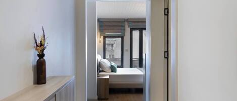 アイロン / アイロン台、WiFi、ベッドシーツ