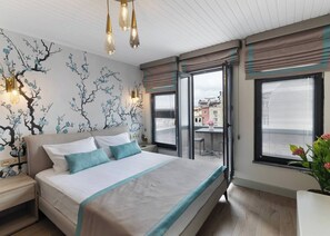 Iron/ironing board, WiFi, bed sheets - The One Taksim 105 Room, Comfort & Privacy (Beyoglu)