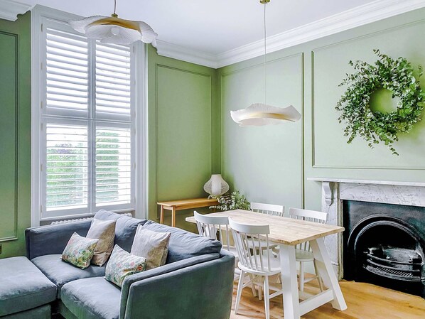 Televisio, työhuone