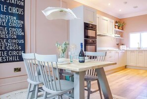 Dining - Railway House (Free Gated Parking) - Platform 1 (York)