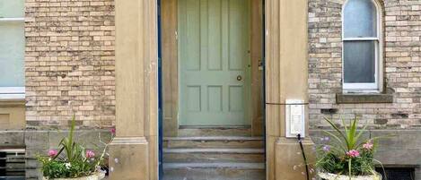 تفاصيل الفندق من الخارج