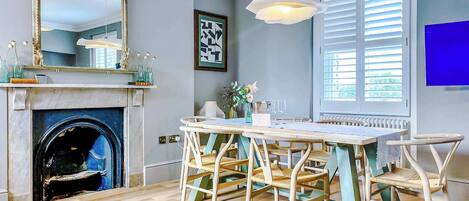 تناول الطعام