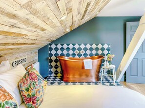 2 soverom, strykejern/-brett, reiseseng for barn og wi-fi