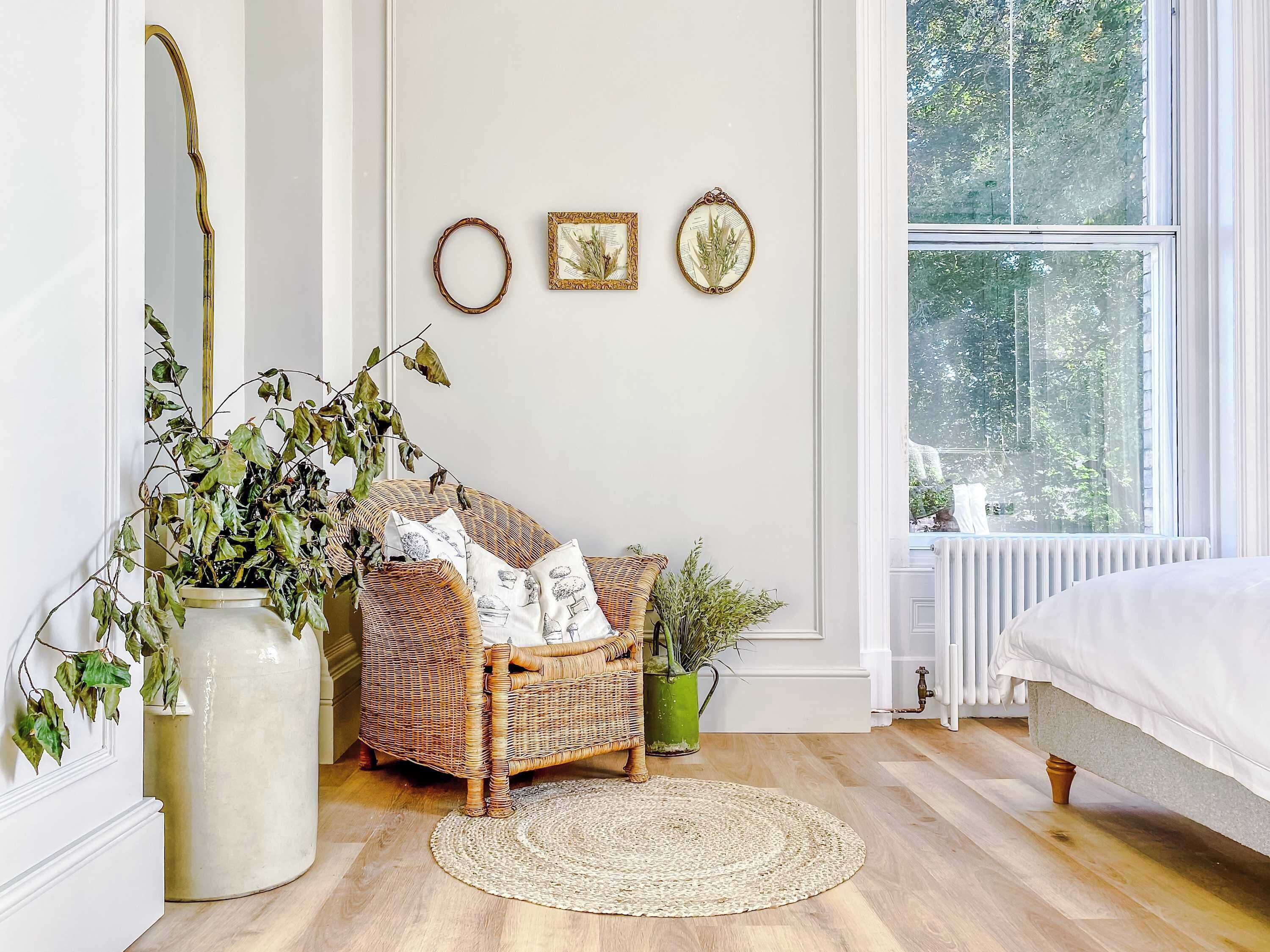 3 bedrooms, iron/ironing board, travel cot, WiFi