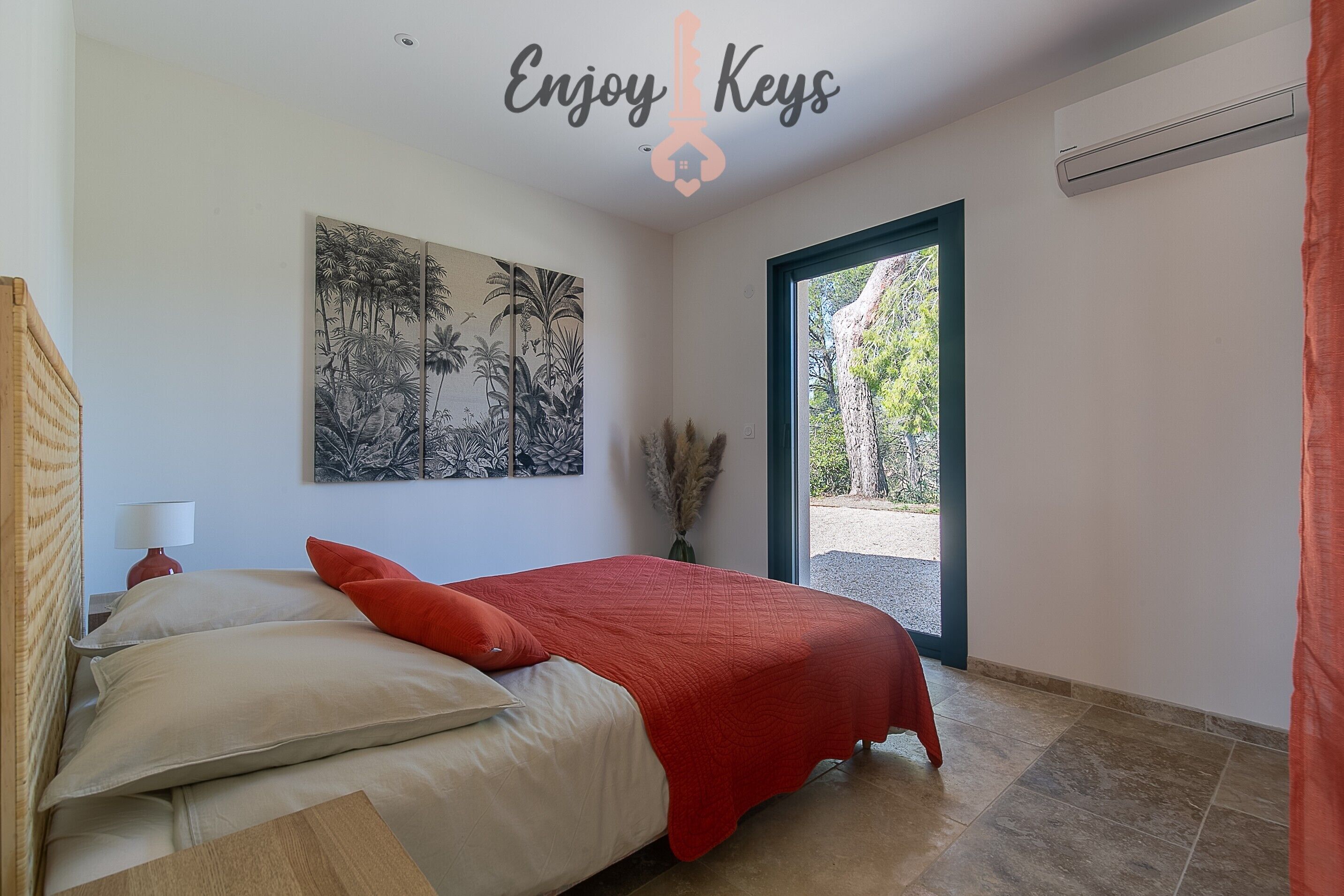 Strykejern/-brett, wi-fi og sengetøy