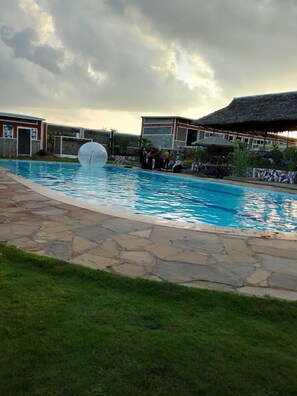 Outdoor pool - Lesha Park Hotel Kibwezi (Kibwezi)