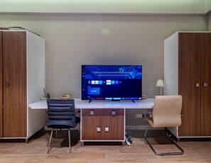 Interior - Peravi Suites at Pearl In The City (Accra)