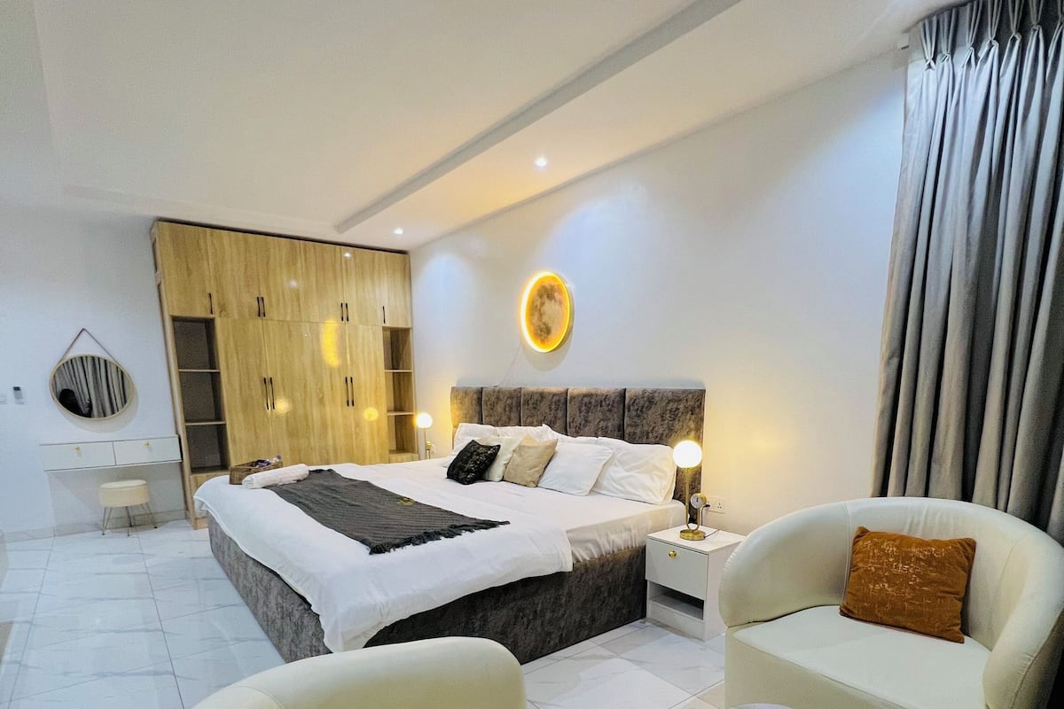 Tabla de planchar con plancha y wifi gratis