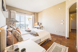 2 bedrooms, free WiFi, bed sheets - 92 - Apartment With Beautiful Views and Pool in Miraflores, Mijas (Las Lagunas de Mijas)