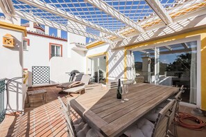 Outdoor dining - 92 - Apartment With Beautiful Views and Pool in Miraflores, Mijas (Las Lagunas de Mijas)