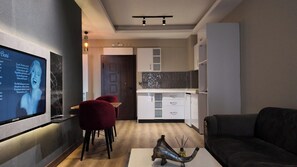 Double Room, Balcony, City View | Living area - MİMOZA REZİDANS (Talas)