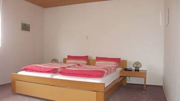 熨斗/熨衣板、WiFi、床单