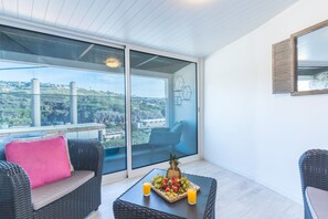 House | 2 bedrooms - A Casinha by Atlantic Holiday (Camara de Lobos)