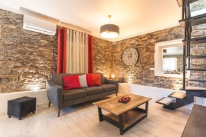 House | 2 bedrooms - A Casinha by Atlantic Holiday (Camara de Lobos)