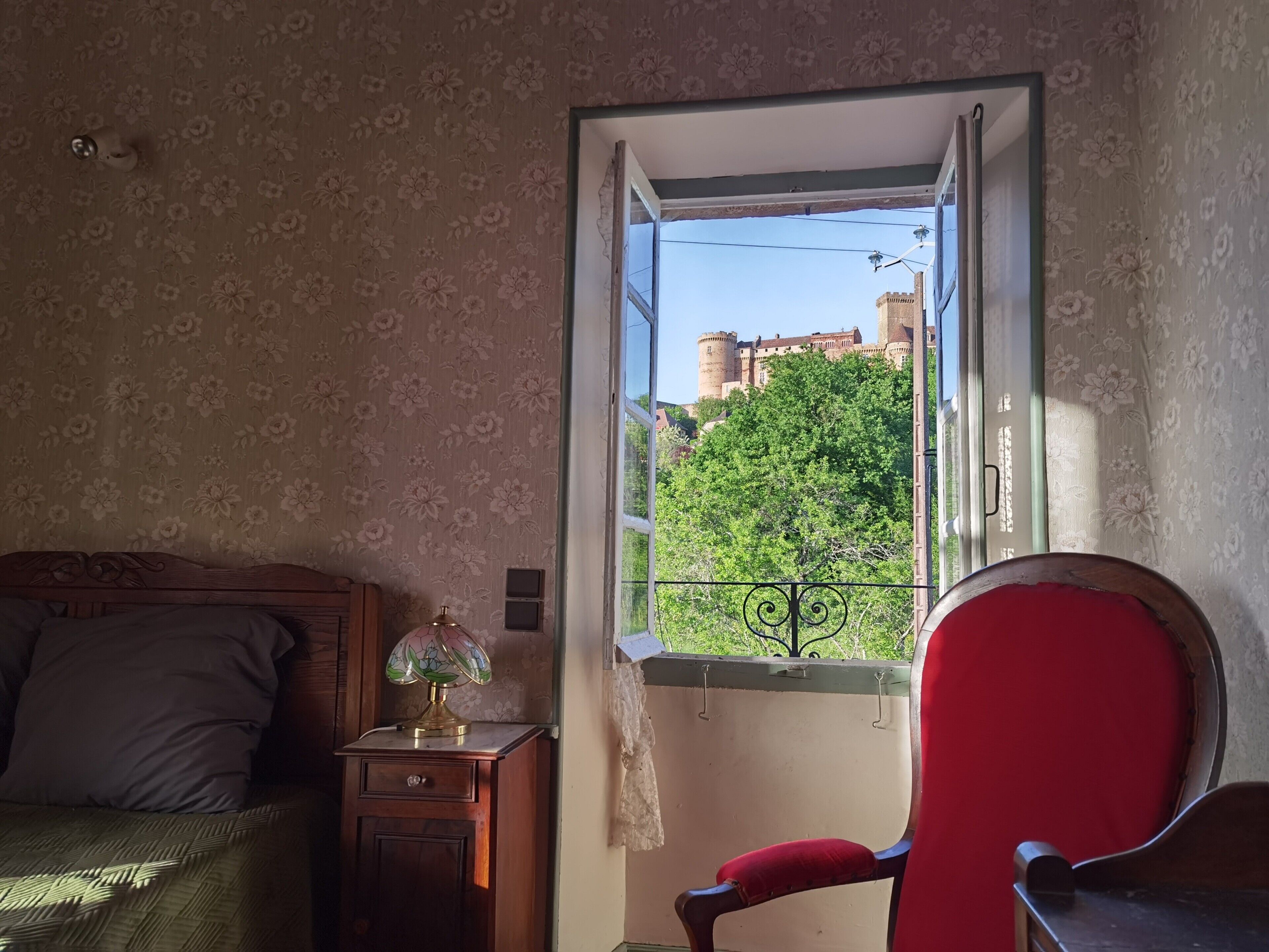 Iron/ironing board, WiFi