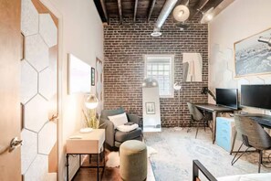 Interior - The Loft on Main, Penthouse Loft near Main Street (Lynchburg)