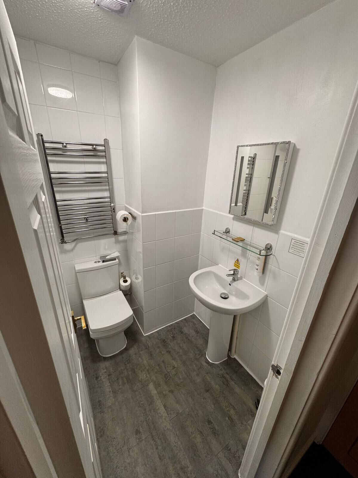 Combined shower/tub, hair dryer, towels, soap