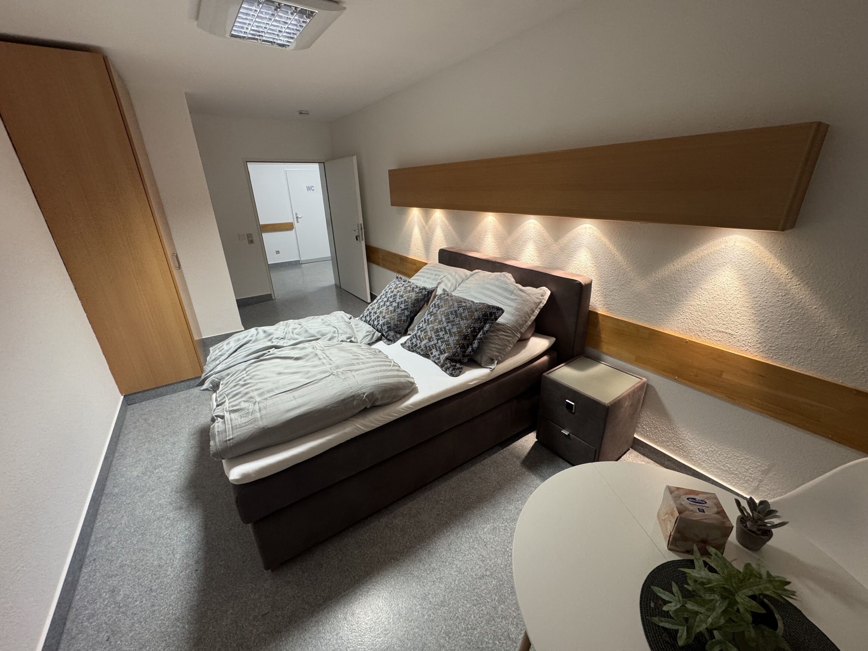 Apartment 5
