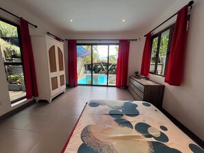 2 bedrooms, iron/ironing board, free WiFi, bed sheets - O Paradis Albion Large swimming pool and the beach just steps away (Albion)