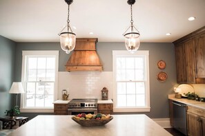 Nicht klassifiziertes Bild, 2 von 63, Schaltfläche