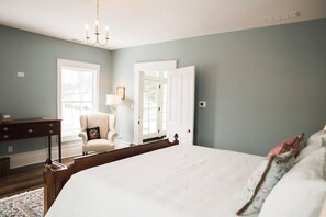 3 Schlafzimmer, Schreibtisch, Bügeleisen/Bügelbrett, kostenloses WLAN