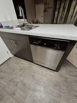 Microwave, oven, stovetop, dishwasher