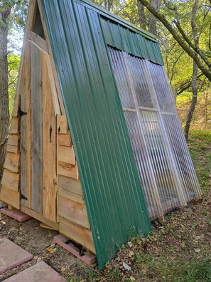 Property grounds - Tiny A frame cabin in the forest (Templeton)