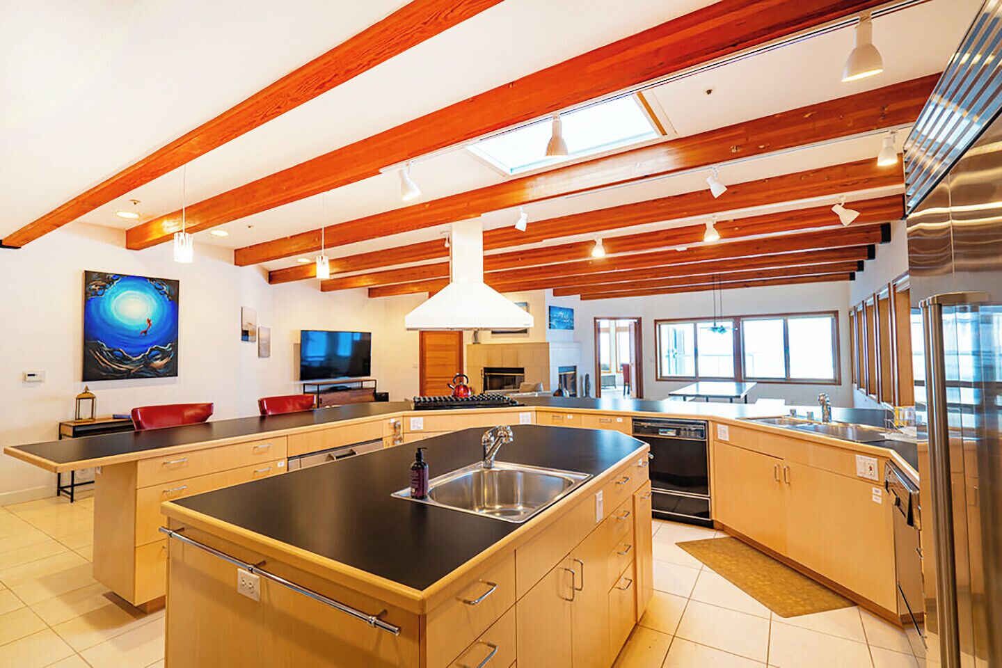 雪櫃、微波爐、焗爐、爐具