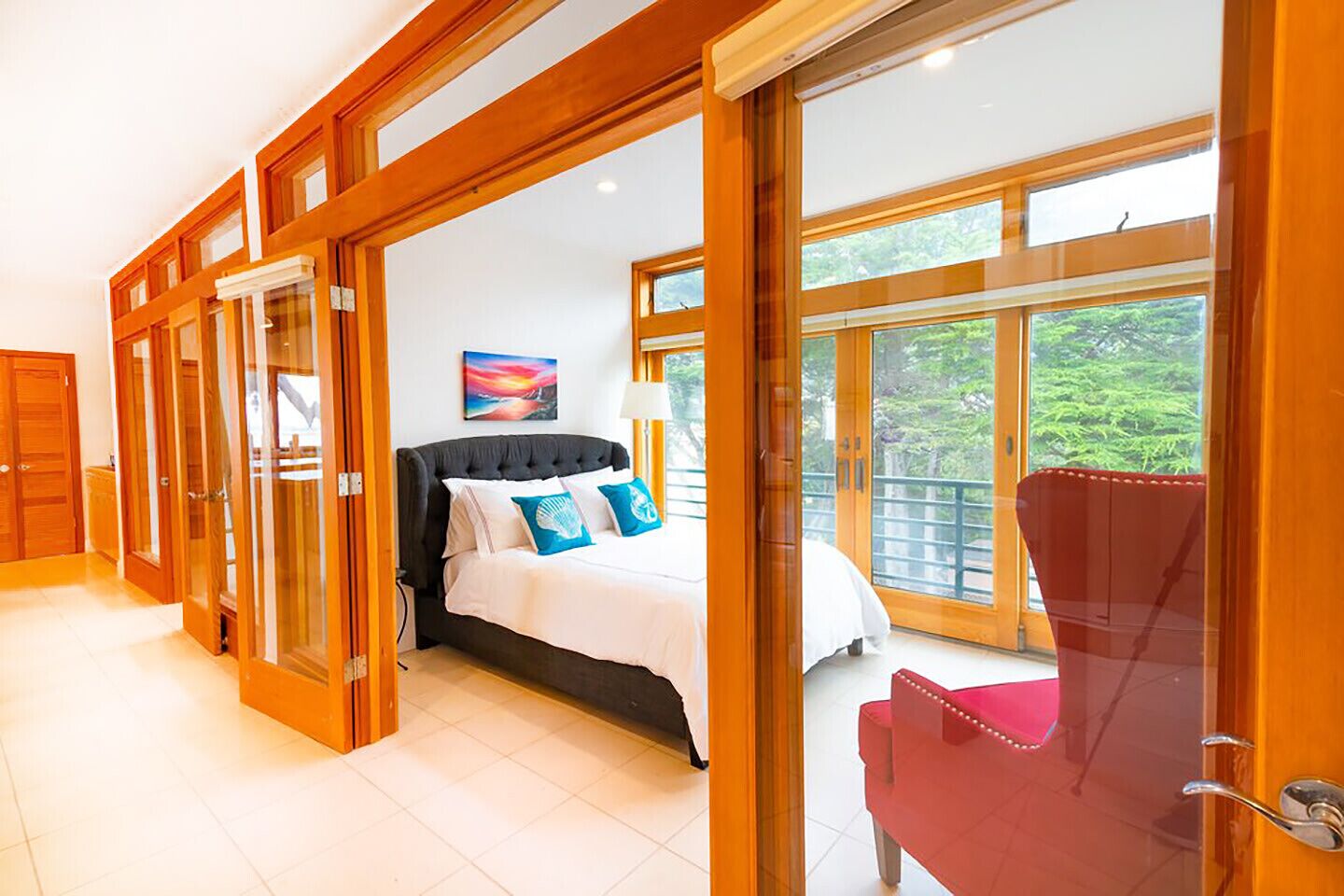 熨斗/熨衫板、Wi-Fi、床單