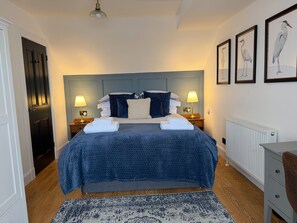4 chambres, fer et planche à repasser, Wi-Fi gratuit, draps fournis
